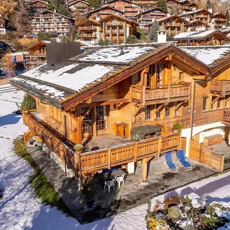 Дом отдыха 4 Bedroom Chalet Vella For Rent In