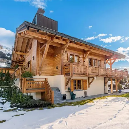 4 Bedroom Chalet Vella For Rent In Casa vacanze *