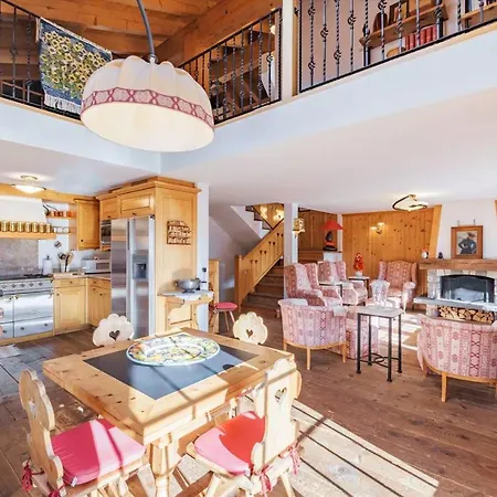 4 Bedroom Chalet Vella For Rent In