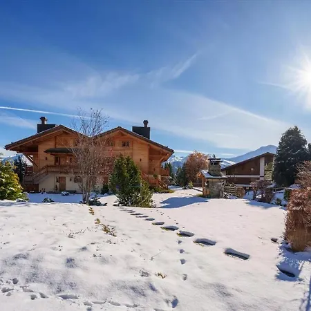 4 Bedroom Chalet Vella For Rent In *